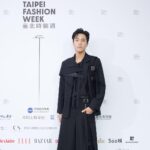 Chen-Kang Tang Instagram - 謝謝INF的邀請 在2021年榮幸參與了 品牌結合柑仔店的概念影片後 今年終於又能再看到設計師郭瑋 如何將台式「BAN-DOH辦桌」與時尚結合 秀中出現的街舞表演 不僅讓我意識到時裝 也可如此靈活又實用 更增添了秀的熱情活力和趣味 不管何時何地 看到有人跳街舞時 總是令我熱血沸騰 好嗨森😍 @infdark @tpe.fashionweek #taipeifashionweek #ss24 #breakdance #辦桌文化 #台北時裝週 -Thanks- Fashion by @infdark Hair by @jude_ego.tw Make up by @backstage_aga Photo by @z0echiu
