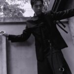 Chen-Kang Tang Instagram - 謝謝INF的邀請 在2021年榮幸參與了 品牌結合柑仔店的概念影片後 今年終於又能再看到設計師郭瑋 如何將台式「BAN-DOH辦桌」與時尚結合 秀中出現的街舞表演 不僅讓我意識到時裝 也可如此靈活又實用 更增添了秀的熱情活力和趣味 不管何時何地 看到有人跳街舞時 總是令我熱血沸騰 好嗨森😍 @infdark @tpe.fashionweek #taipeifashionweek #ss24 #breakdance #辦桌文化 #台北時裝週 -Thanks- Fashion by @infdark Hair by @jude_ego.tw Make up by @backstage_aga Photo by @z0echiu