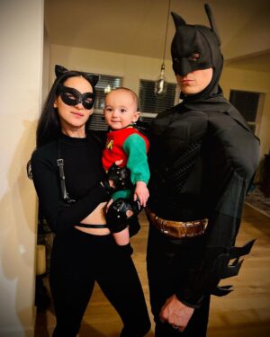 Cherie Jimenez Instagram - 🦇🐈‍⬛🦸🏻‍♂️ • 🎃 • ♥️ Our first Halloween was a success 👻
