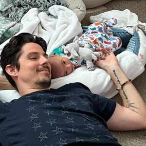 Cherie Jimenez Instagram - Mi Amor,

Watching you become a Papa has been one of the most beautiful life experiences ever. You are an incredible father to our son. I am so blessed that you my love are the one Phoenix gets to call Papa. Thank you for everything that you do for us. You are truly a dream come true 🪄 Happy Fathers Day @i_am_seanfaris ❤️‍🔥 We love you so much ✨