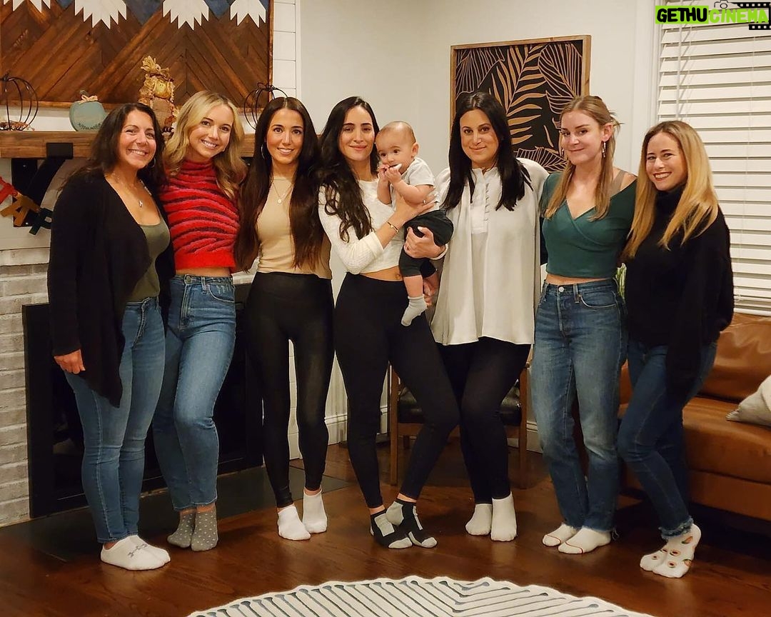 Cherie Jimenez Instagram - ✨ My heart is so full after this last trip home. 15 + Years of True Friendship Always & Forever✨ Stay Beautiful 🦋 White Plains, New York
