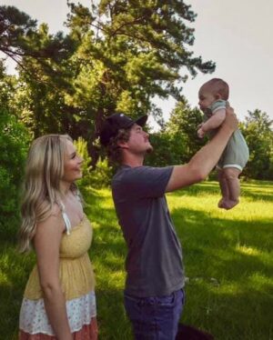 Cherie Jimenez Instagram - Our lives are forever changed. Our hearts broken 💔 On Saturday morning the Faris family tragically lost our Zack Faris 
He was a young Man just 21 years old.. 
He was an incredible father to his sweet 3 month old Wesley Maverick. Partner to the love of his life Isabell Rawlinson. Son to Steve Faris & Lauren Landers Brother to Jeremiah Faris Robert Faris & Natalie Grandson to Marilyn Faris & Tiki Faris Cousin to my dear husband Sean Faris 
Everyone that knew him loved him dearly. He was truly one of the good ones. Grateful that I got the honor to know his kind spirit.
Sean & I just moved to Texas 2 weeks ago to start over as our lives took an unexpected turn forcing us to leave LA. Within this last week we had gone up to our home in Lufkin. Got to spend time with all the cousins, see what life could be like surrounded by family. It was truly beautiful. Peaceful. Felt as if all was right in the world. We talked about the future, raising our boys together on the hill… 
Little Wesley Maverick will know the incredible Man his father was ♥️

I ask that you please pray for the family as we learn to navigate life without the sweet beautiful soul that Zack was. 

Sean created a Go Fund me to help cover the funeral expenses & to help his wife & baby as they move through life without him... 
If you feel inclined to donate & or share. Anything helps. I put the Link in my BIO ♥️ 

Thank you ♥️🙏🏽