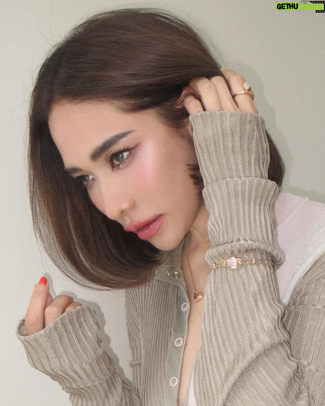 Chermarn Boonyasak Instagram - อันยอง 🇰🇷 สายเกา เกาหลัง ☺️💥 Bangkok, Thailand