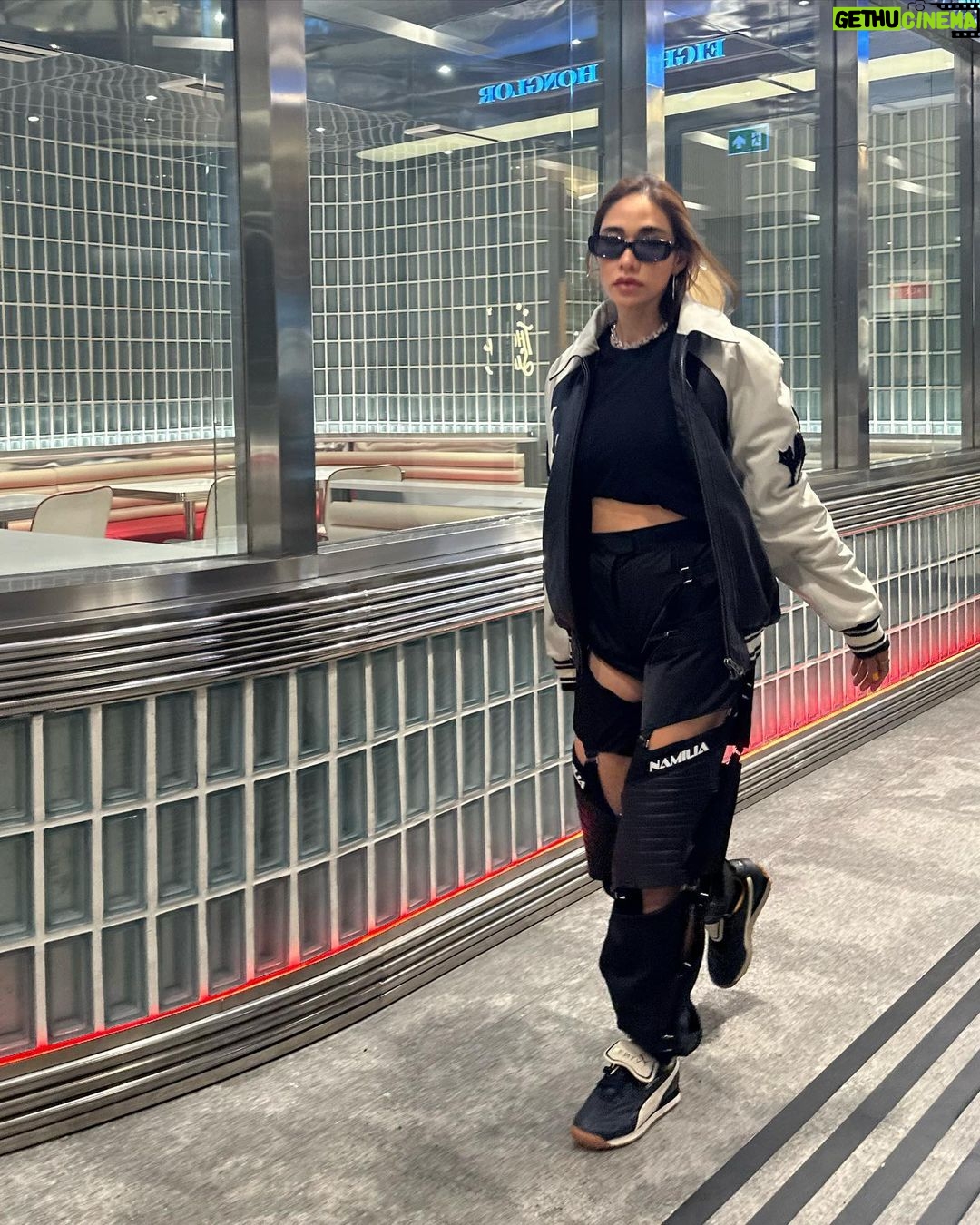Chermarn Boonyasak Instagram - RIHANNA IS BACK. #FENTYxPUMA AVANTI DROPS NOW. EXCLUSIVELY AT PUMA SIAM CENTER, CARNIVAL CENTRAL WORLD & PUMA.COM #FENTYxPUMA #PUMATHAILAND @PUMATHAILAND
