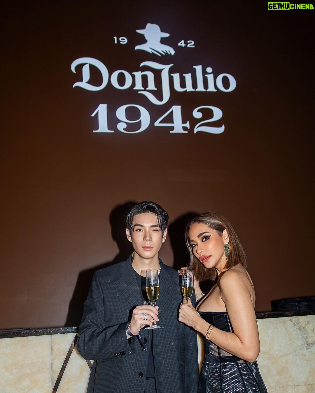 Chermarn Boonyasak Instagram - 🥂🥂🥂🥂#dj1942 #donjulio1942 Bangkok, Thailand