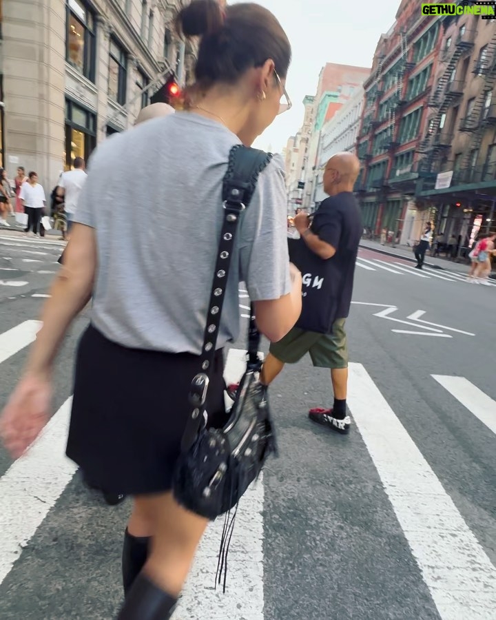 Chermarn Boonyasak Instagram - กินติมกัน 🥳🩷 New-York City