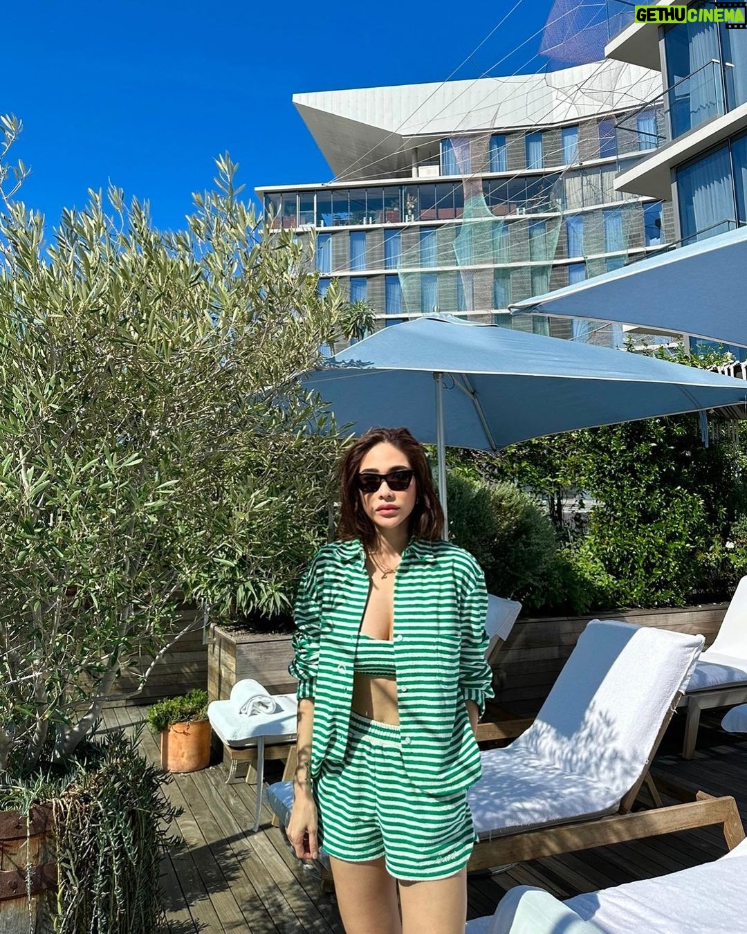 Chermarn Boonyasak Instagram - A little sun kiss in sunny day in LA 🌞💚🌞💚🌞💚🌞 Los Angeles, California