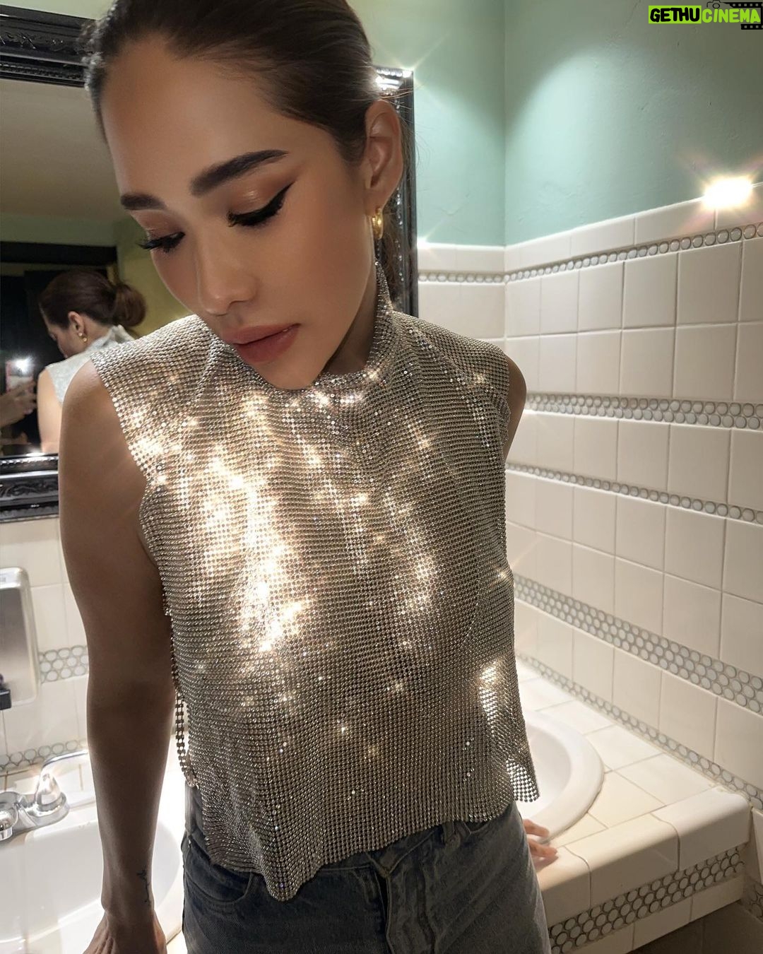 Chermarn Boonyasak Instagram - สายแบ๊ว ใครๆก็รู้ 🤍 #โฟโต้บายแฟน😚 Los Angeles, California