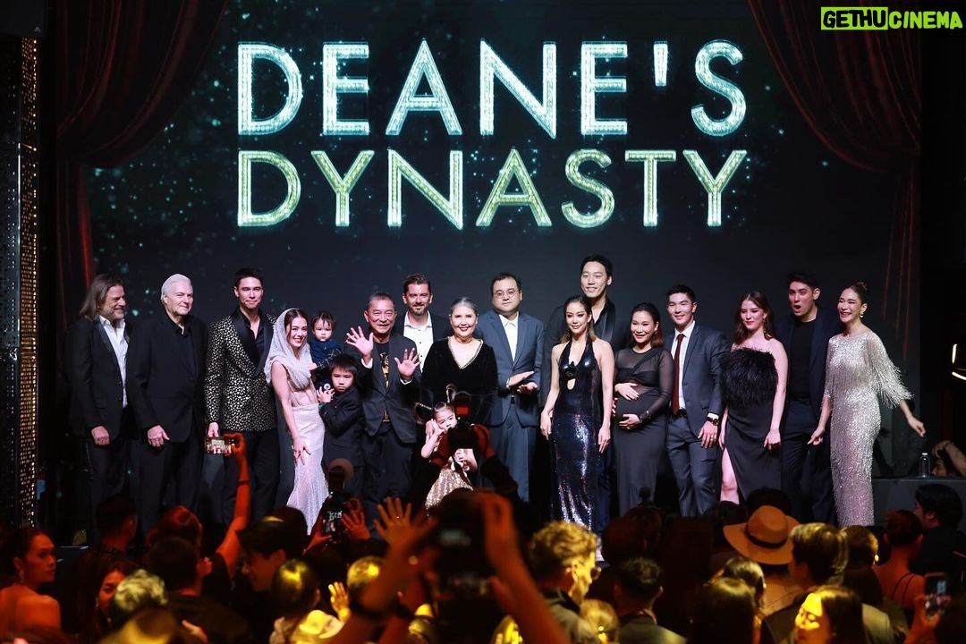 Chermarn Boonyasak Instagram - Dean’s Dynasty ❤️ ขอบคุณสื่อมวลชนทุกท่าน และ เพื่อนๆทุกคนที่มาสนับสนุนพวกเรากันนะคะ #hbogo #ลงช้าแต่ลงนะ Bangkok, Thailand