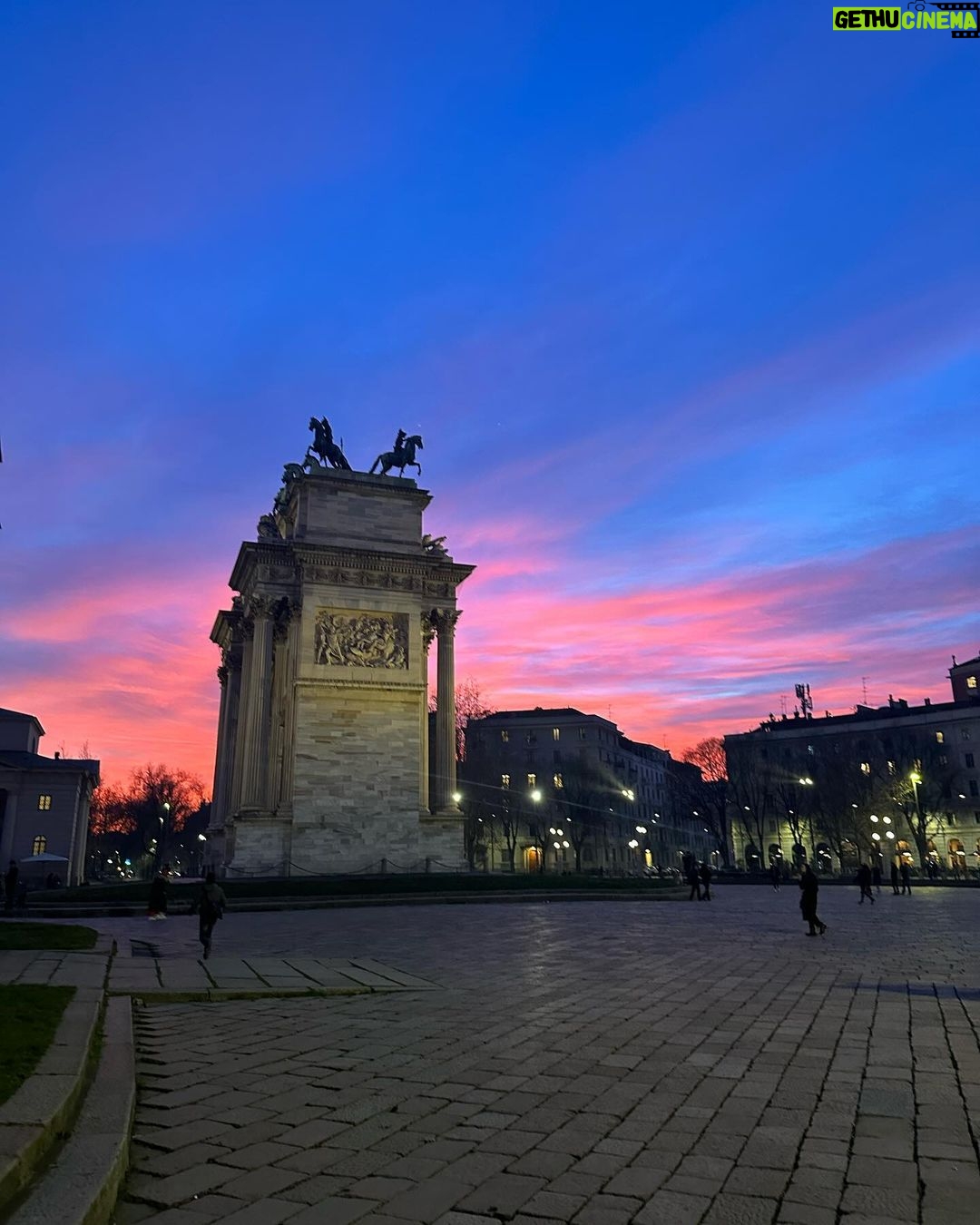 Chiara Ferragni Instagram - We’ll always have our sunsets 🌅 Milan, Italy