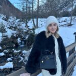 Chiara Ferragni Instagram - Spent such a beautiful weekend at @hotellerie_de_mascognaz, a dislocated hotel restored on an ancient village from 1300 in Ayas valley in the middle of nowhere 🥹 Hotellerie De Mascognaz