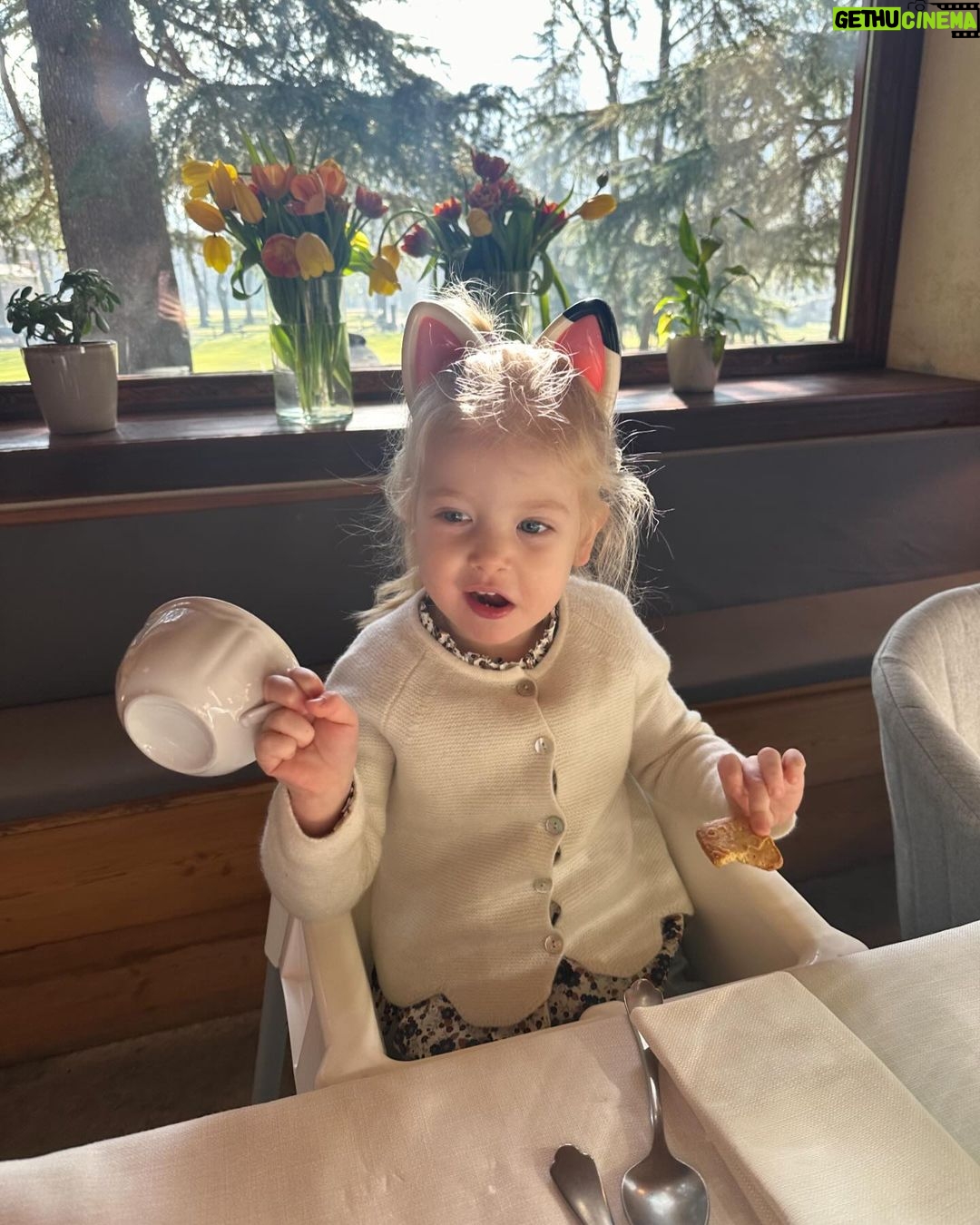 Chiara Ferragni Instagram - Saturday 🐰🐇🐴