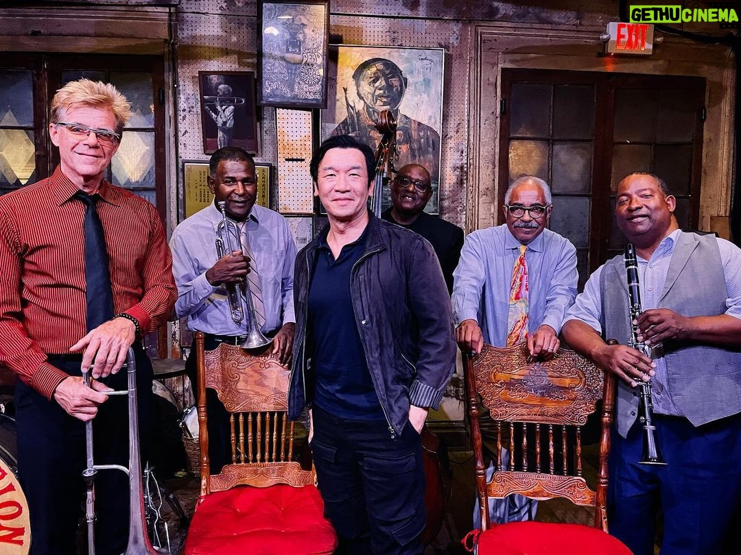 Chin Han Instagram - “Jazz music is the power of now. There is no script. It’s conversation” #wyntonmarsalis In another life I’d have wanted to be a jazz band leader, here with the amazing musicians at the historic #preservationhall #neworleans #wednesdaywhimsy New Orleans, Louisiana, French Quarter