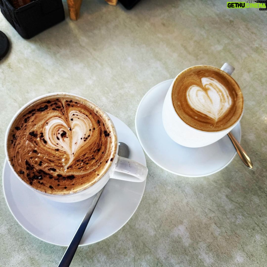 Chin Han Instagram - All you need is love… and a little Kombat #loveactually #almostchristmas #filminginprogress #mk2 #koffeebreak Gold Coast, Queenslands, Australia