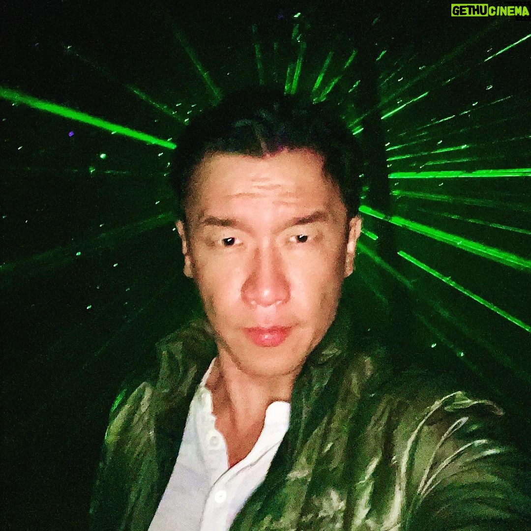 Chin Han Instagram - Green light, ready, fight #mk1 #lightscape #brisbanefestival #greengreengrassofhome Brisbane Botanic Garden