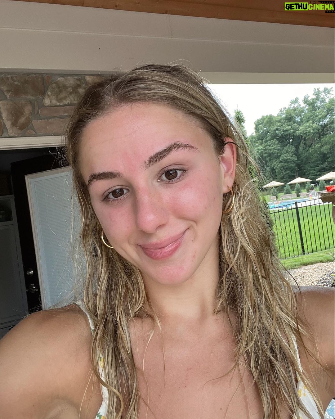 Chloe Lukasiak Instagram - this week 🩵