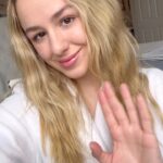 Chloe Lukasiak Instagram - Simple makeup 🤍 What’s your favorite everyday lipstick color to wear? Concealer @narsissist Foundation @diorbeauty Setting powder @lauramercier Blush @iliabeauty Bronzer @chanel.beauty Brow pencil @anastasiabeverlyhills Brow gel @hourglasscosmetics Bronzer for eye shadow @charlottetilbury Mascara @yslbeauty Lip liner @charlottetilbury Lipstick @bobbibrown Lip balm @cledepeaubeaute