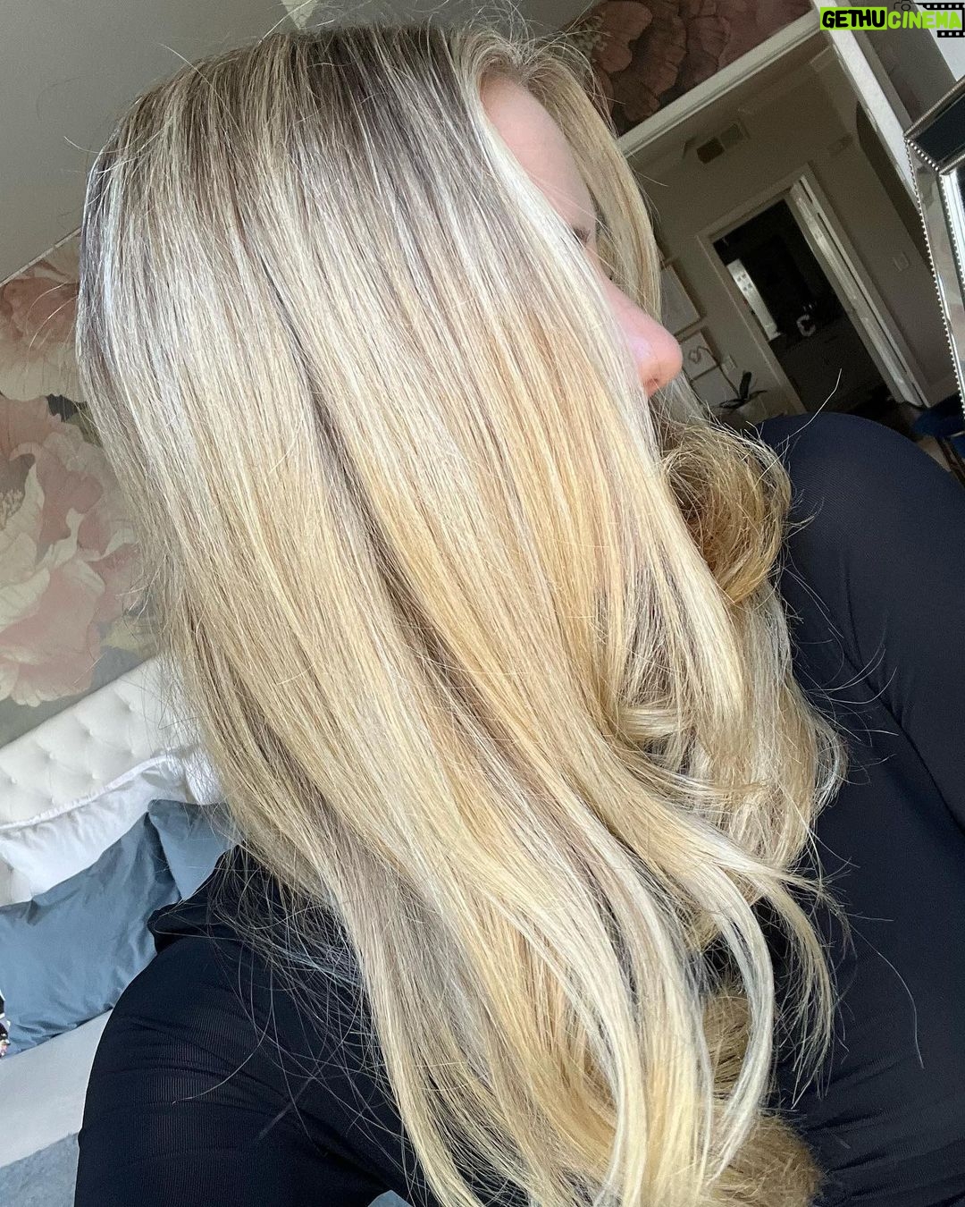 Chloe Lukasiak Instagram - Hair reveal- bright but dimensional blonde for summer 🤍