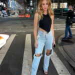 Chloe Lukasiak Instagram - Really really really missing NY 🖤 Have you been? Do you love it or hate it?