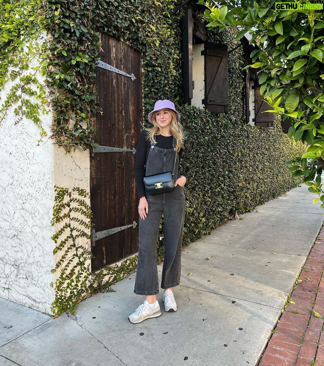 Chloe Lukasiak Instagram - what’s your favorite thing to do on Sunday’s?