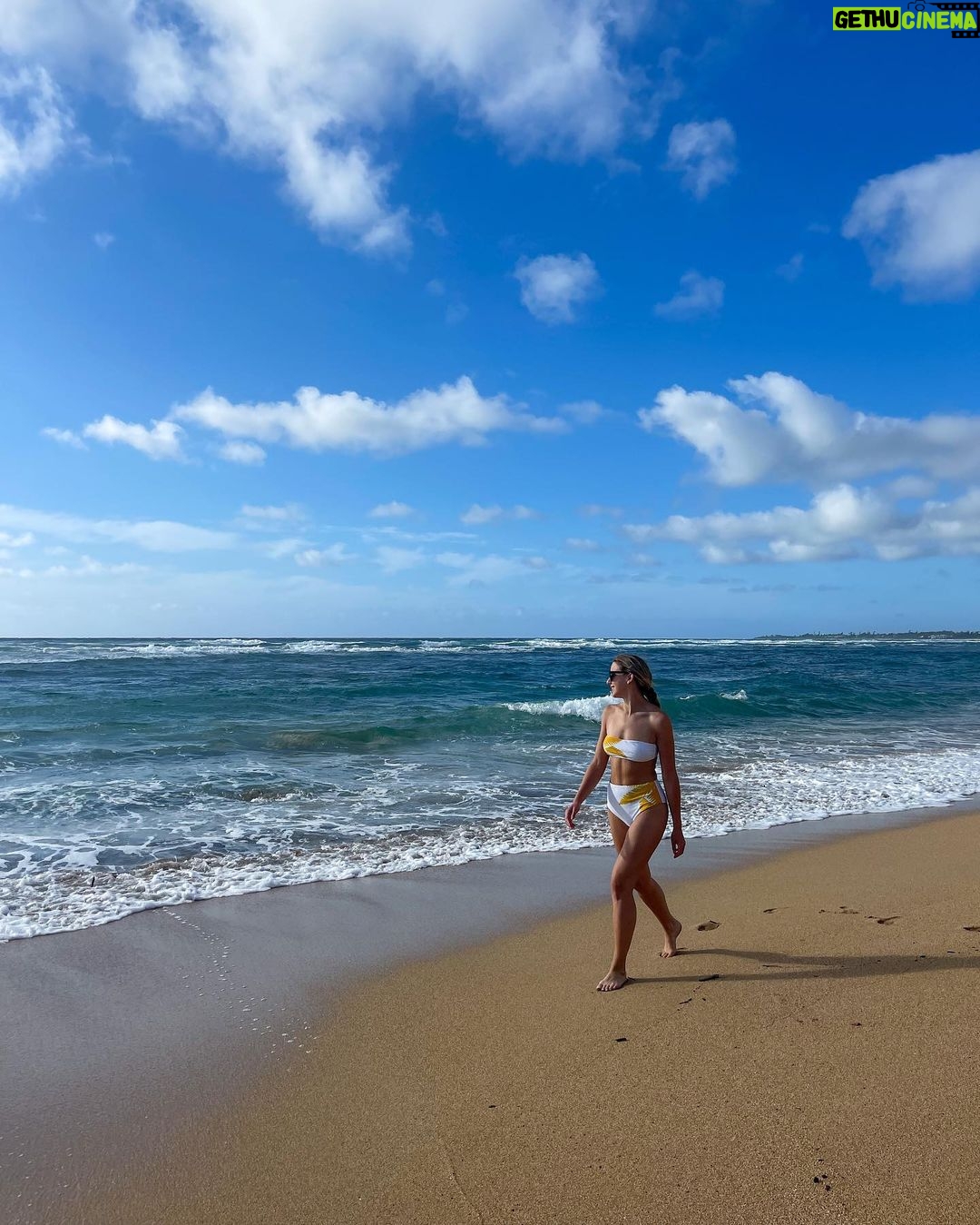 Chloe Lukasiak Instagram - Welcoming summer the right way Kauai, Hawaii