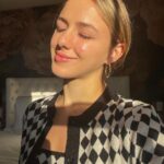 Chloe Lukasiak Instagram - Another golden hour photo ✨