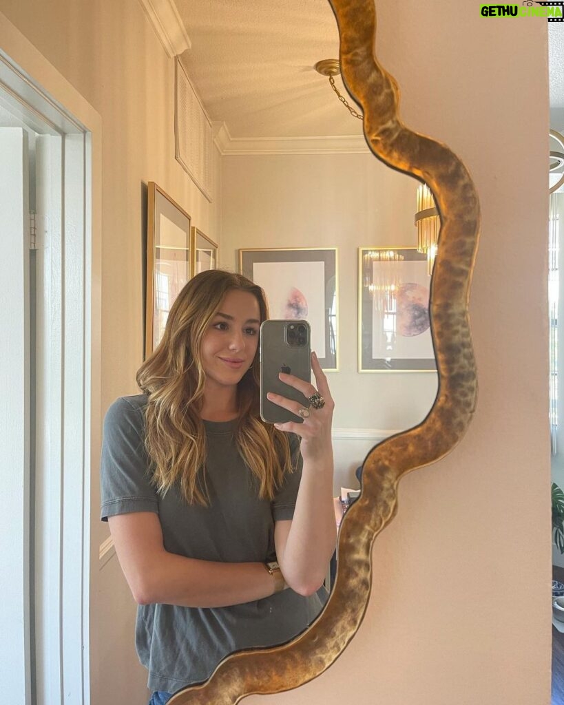 Chloe Lukasiak Instagram - loves a good mirror selfie