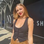 Chloe Lukasiak Instagram – Good lighting provided by the sun