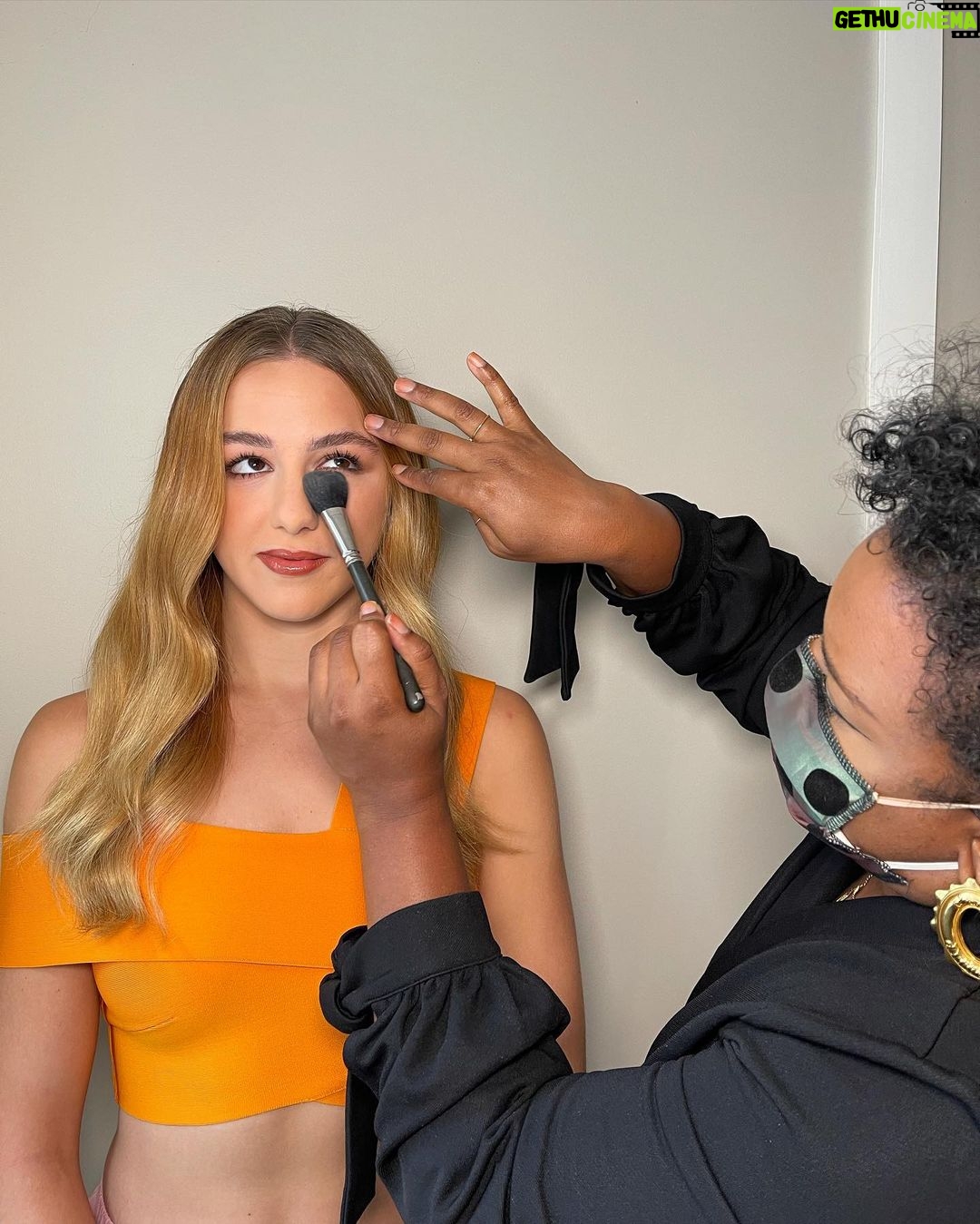 Chloe Lukasiak Instagram - I definitely did not wake up like this 🧖🏼♀️ A huge thank you to every single glam person I worked with for NYFW 👏🏻 You kill it always