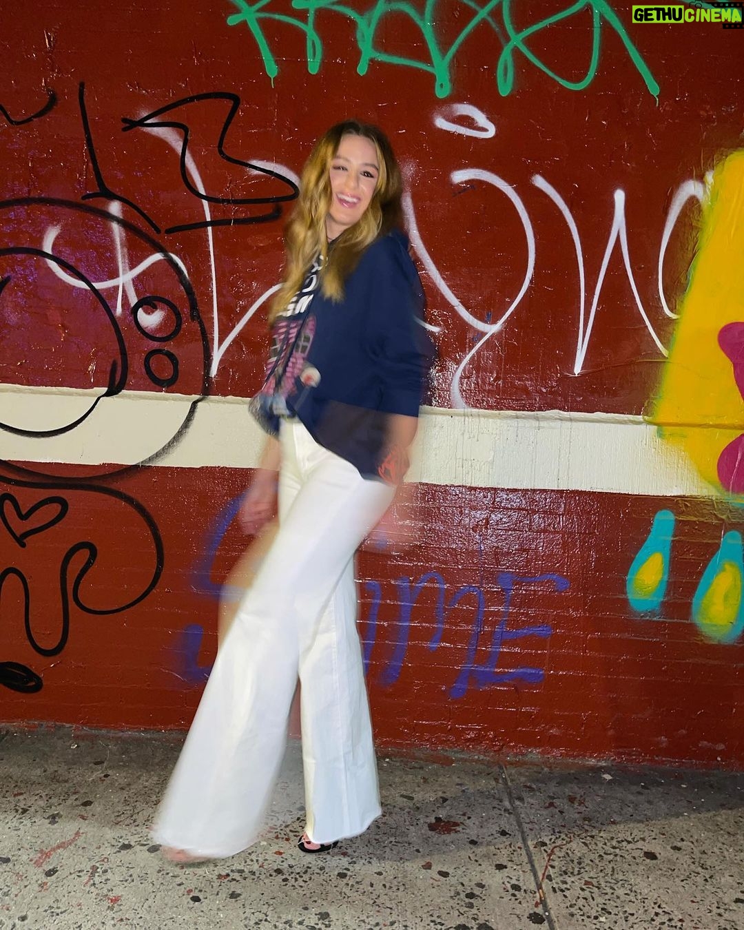 Chloe Lukasiak Instagram - 🌒 New York City, N.Y.