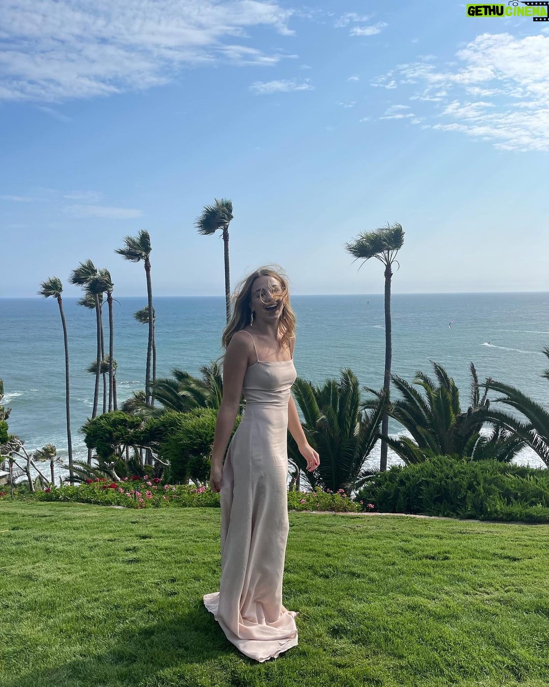 Chloe Lukasiak Instagram - I’ve seen worse views Malibu, California