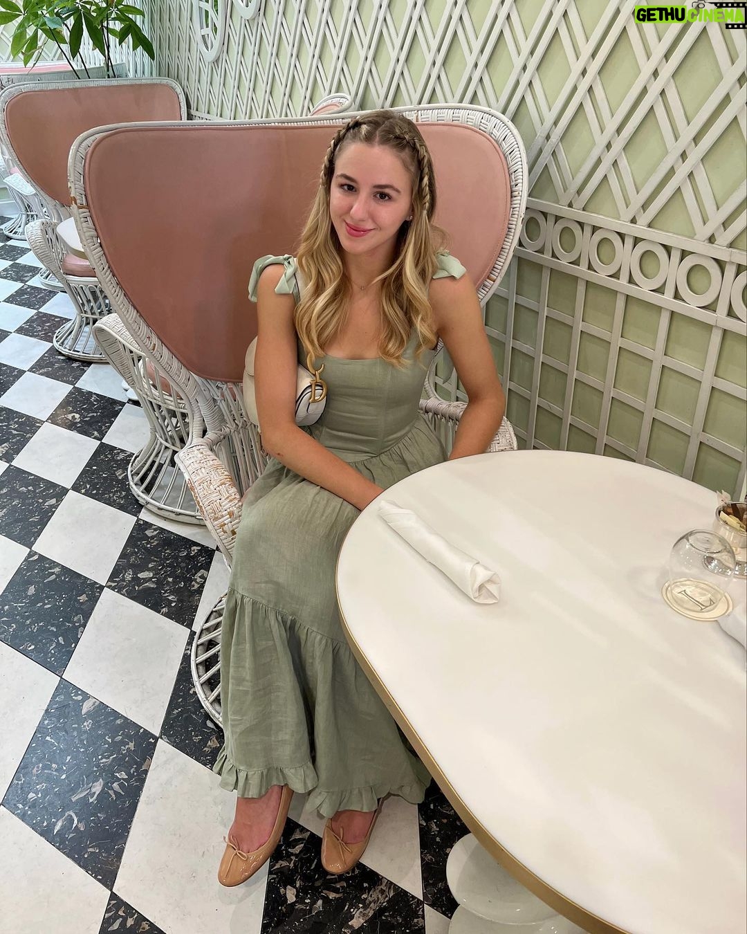 Chloe Lukasiak Instagram - Didn’t mean to match but here we are 🫢