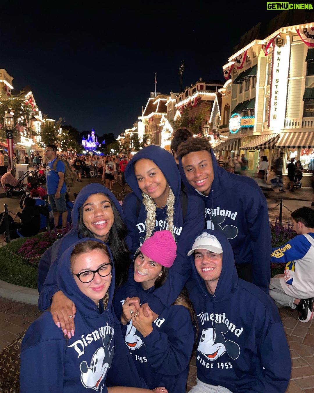 Chloe Lukasiak Instagram - Here for the churros