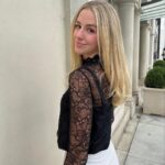 Chloe Lukasiak Instagram - Good lighting provided by June gloom 🖤