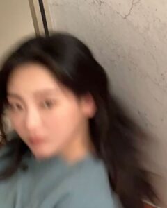 Cho Yi-hyun Instagram - 사랑해 내 자신🍀