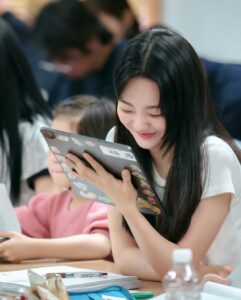 Cho Yi-hyun Instagram - 가을입니다 🤎