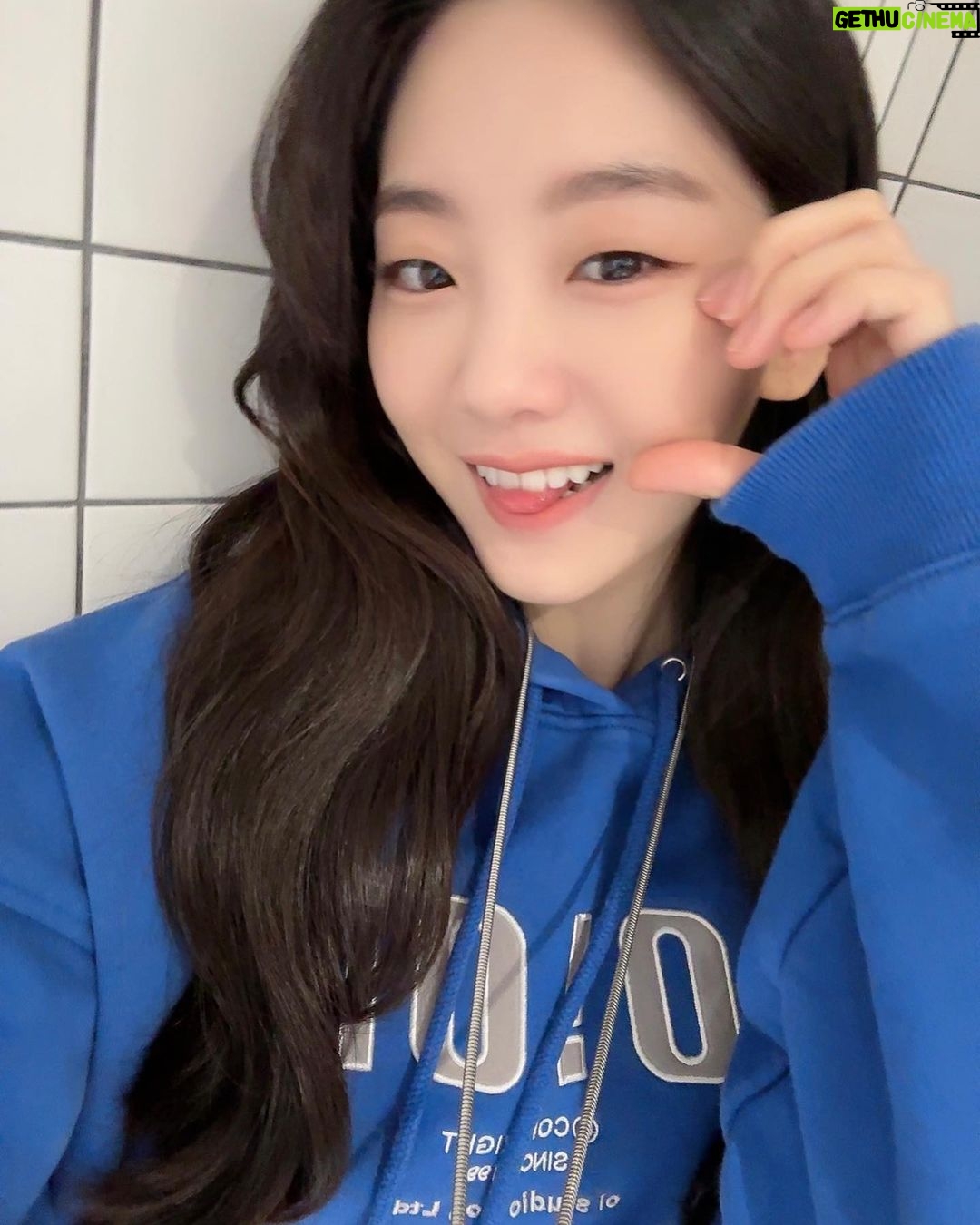 Cho Yi-hyun Instagram - 인스타 피드 예쁘게 꾸미는 사람들이 보면 기절초풍🎀 할 나의 뒤죽박죽 모음집🤎