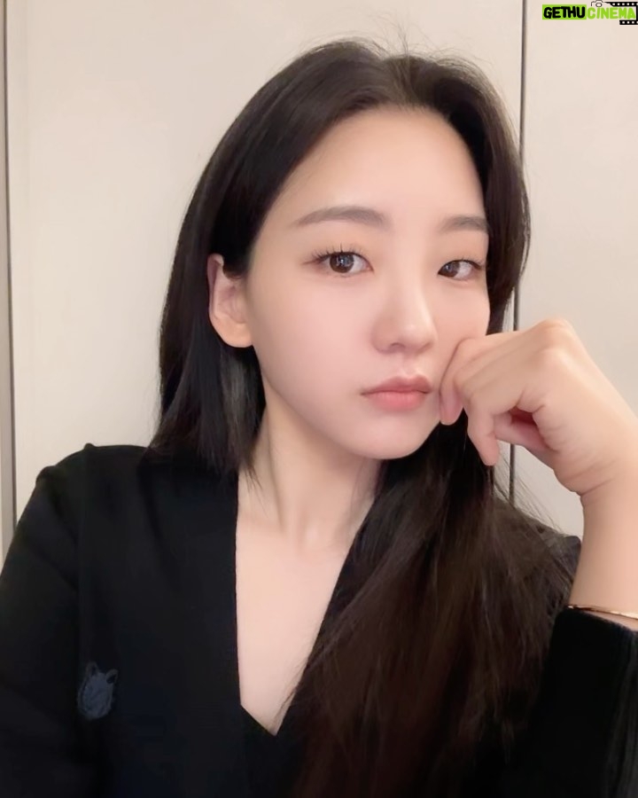Cho Yi-hyun Instagram - 만두볼🥟