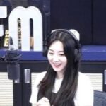 Cho Yi-hyun Instagram – 영스트리트 라디오 디제이 첫날 끝💓
내일도 8시에 보는 라디오에서 만나요!