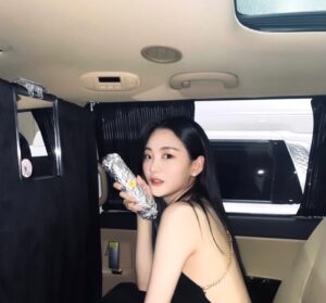 Cho Yi-hyun Instagram - 참치김밥