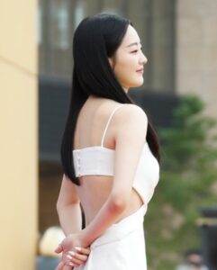 Cho Yi-hyun Instagram - 제1회 청룡시리즈어워즈🤎