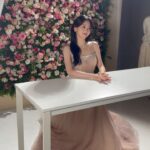 Cho Yi-hyun Instagram – Hello, my @lloyd_thegift 🎀