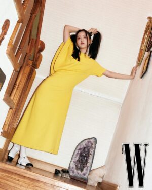 Cho Yi-hyun Instagram - @wkorea