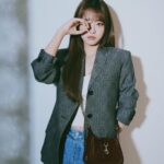 Cho Yi-hyun Instagram – #GucciJackieNotte #GucciJackie #ad
아이코닉한 아카이브를 재해석해 선보이는 디자이너 사바토 데 사르노의 구찌 재키 노떼. 구찌 2024 봄/여름 컬렉션을 대표하는 루소 앙코라 컬러의 뉴 핸드백을 만나보세요.
