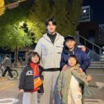 Choi Ja-woon Instagram - 지난주 릴스를 찍을줄 아는 @yoo_seung_a_2015 승아의 도움으로 슬릭백 찍어봄. 그냥 뛰어다니는 수준 🤣 릴스찍다 수혁이가 자주보는 강철부대 이동규님을 봤다. @gyu_17_2 수혁이 너무 좋아함. ㅋ ㅋ ㅋ 사진찍어 주셔서 감사합니다🥰 #최수혁#최자운#유승아 #키즈모델 #아역배우 #슬릭백#대환장파티 #우연히만난 #강철부대#이동규 #사진찍어주셔서감사합니다❣️ #kids#kidsmodel #kidsactor #드라마#영화#광고#casting #섭외 #일상#기록스타그램