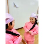 Choi Ja-woon Instagram - Shooting🎥 촬영대기중. . . 혼자서도 잘놀아요.🤗 머리가 길어져서 너무 신기하고 좋다고 ㅋ ㅋ ㅋ ㅋ ㅋ 오늘도 즐촬하고 가자❣️ Thanks to @group_ti @groupti_agency @ti_junsung #최자운#아역배우#키즈모델 #드라마#영화#광고#tvcf #촬영#촬영대기중#촬영스케치 #kbs드라마 #kbs수원센터 #kids#kidsmodel #kidsactor #kidsinfluencer #kidsfashion