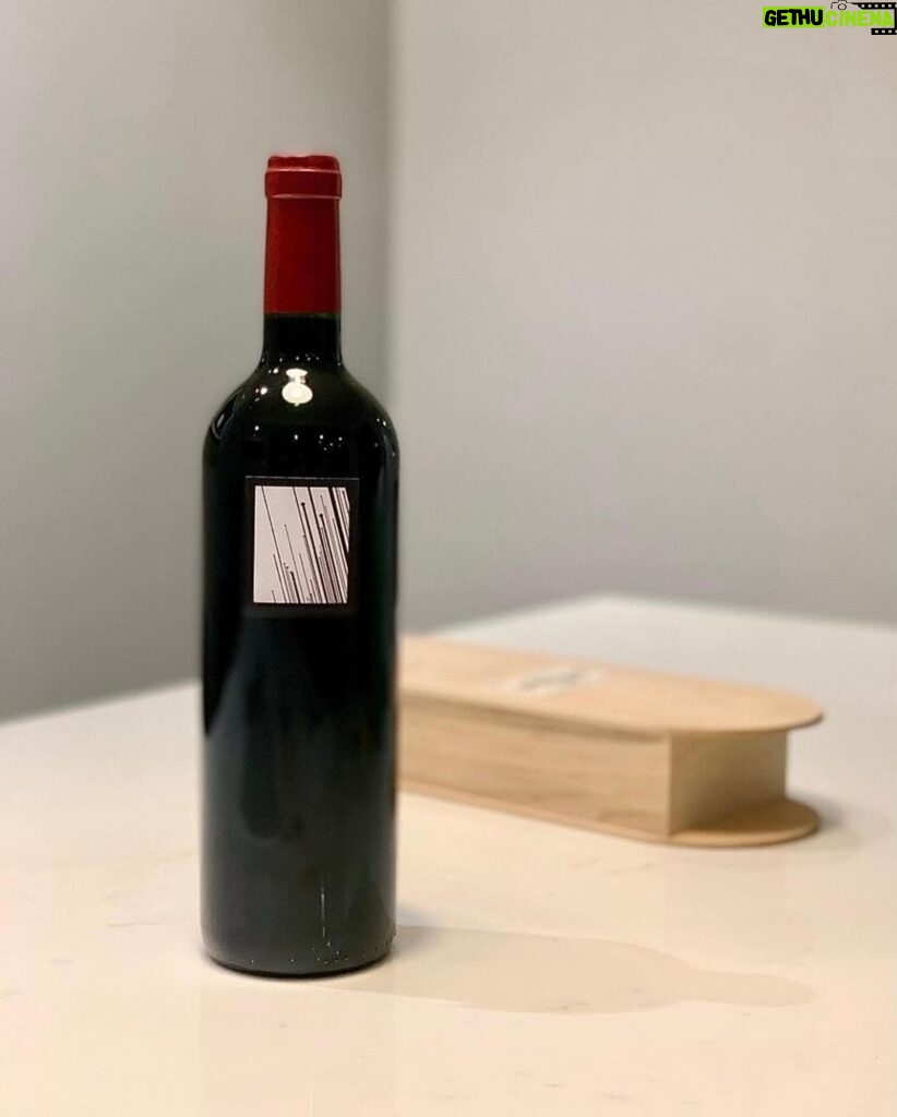 Choi Seung-hyun Instagram - Here it is- T’SPOT Bordeaux. I hope to share my passion for wine with as many people as possible. #topwine #winter2022