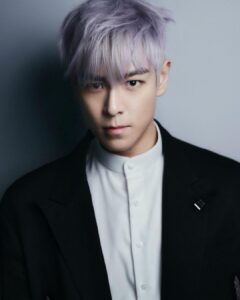 Choi Seung-hyun Instagram - DEAR MOON, TOP 2.0🌛