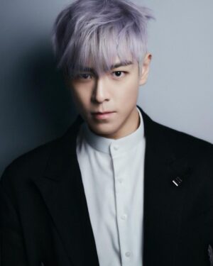 Choi Seung-hyun Instagram - DEAR MOON, TOP 2.0🌛