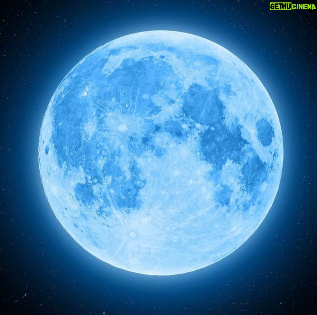 Choi Seung-hyun Instagram - a rare 'blue supermoon' will appear Tomorrow, wednesday, august 30. this will be the last super blue Moon until 2037. and Tomorrow, the news of my special project that I prepared for a long time will for sure make you surprised .